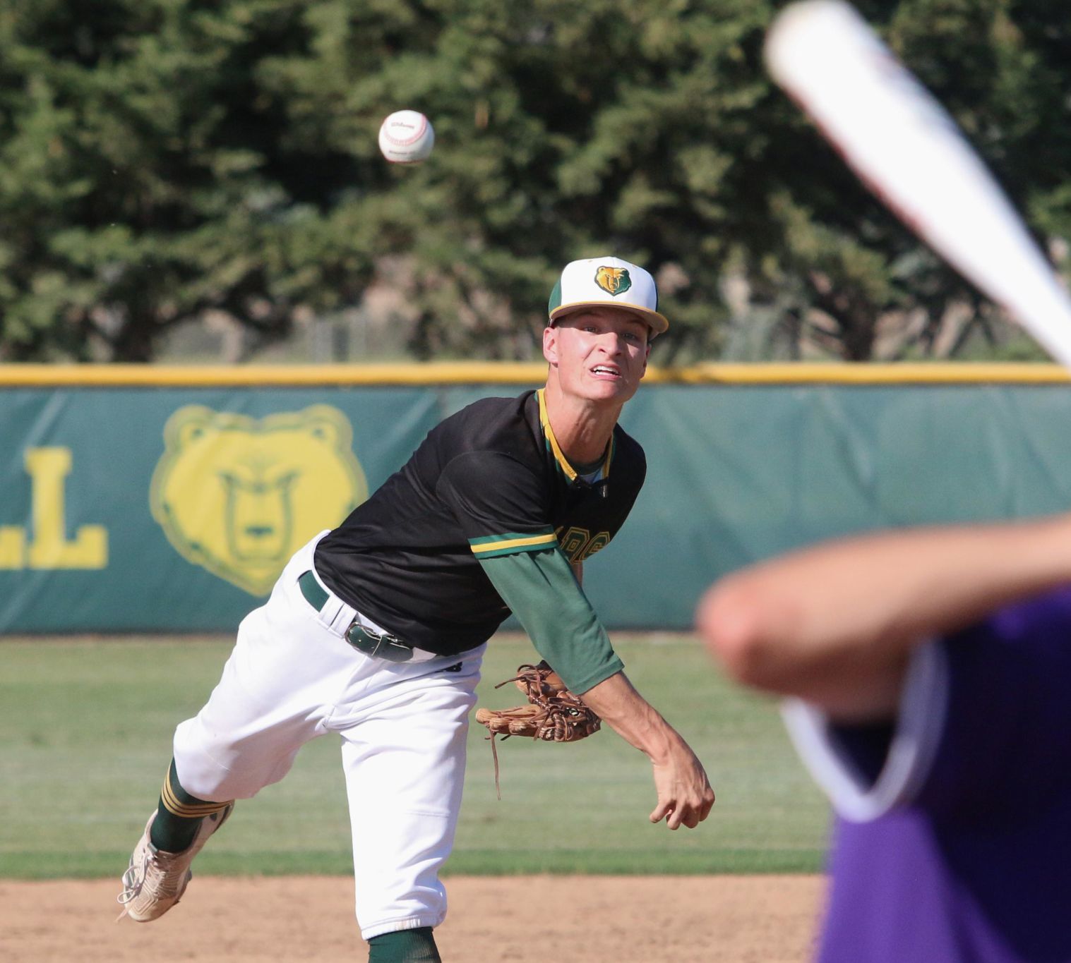 Top-seeded Golden Bears upset by No. 16 seed in extra innings